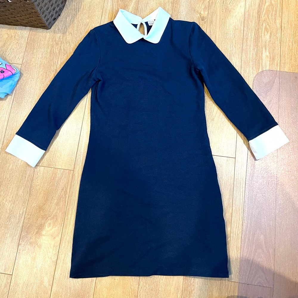 White colar Dress